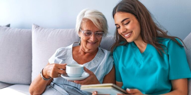 پرستار سالمند عظیمیه